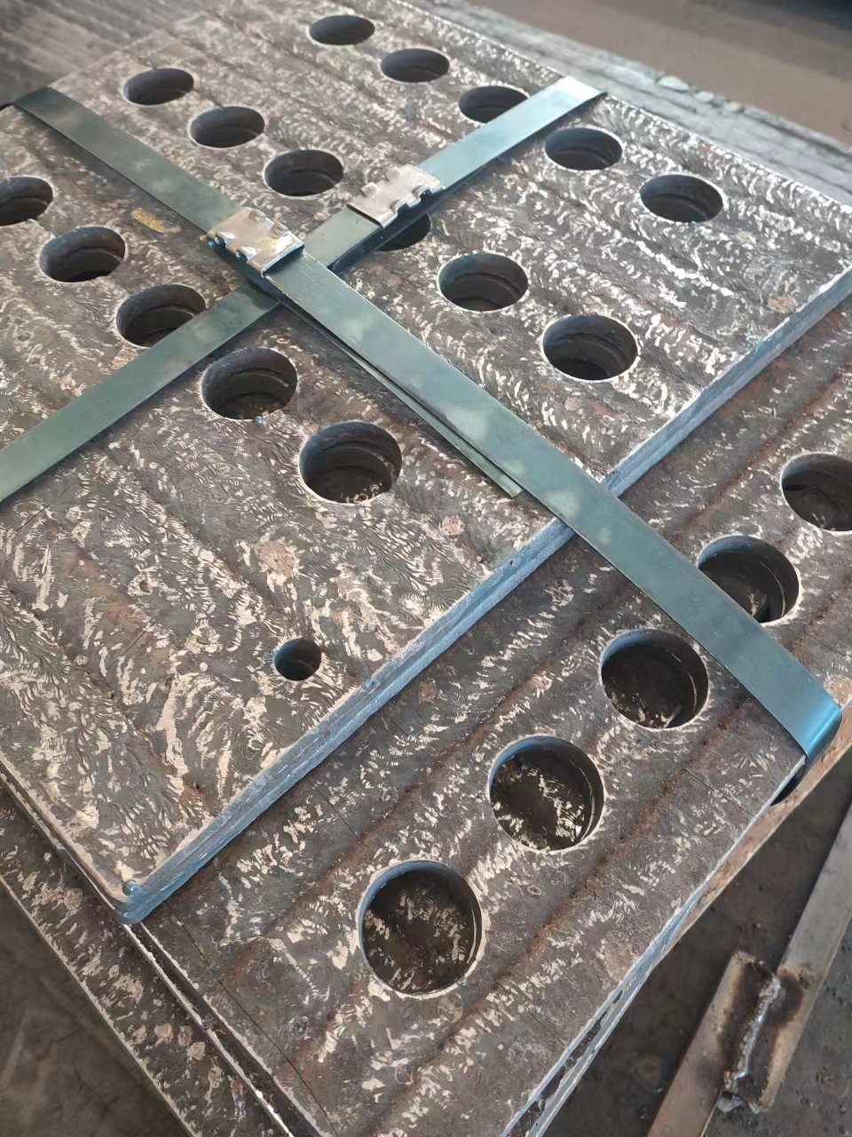 甘肃耐磨板切割