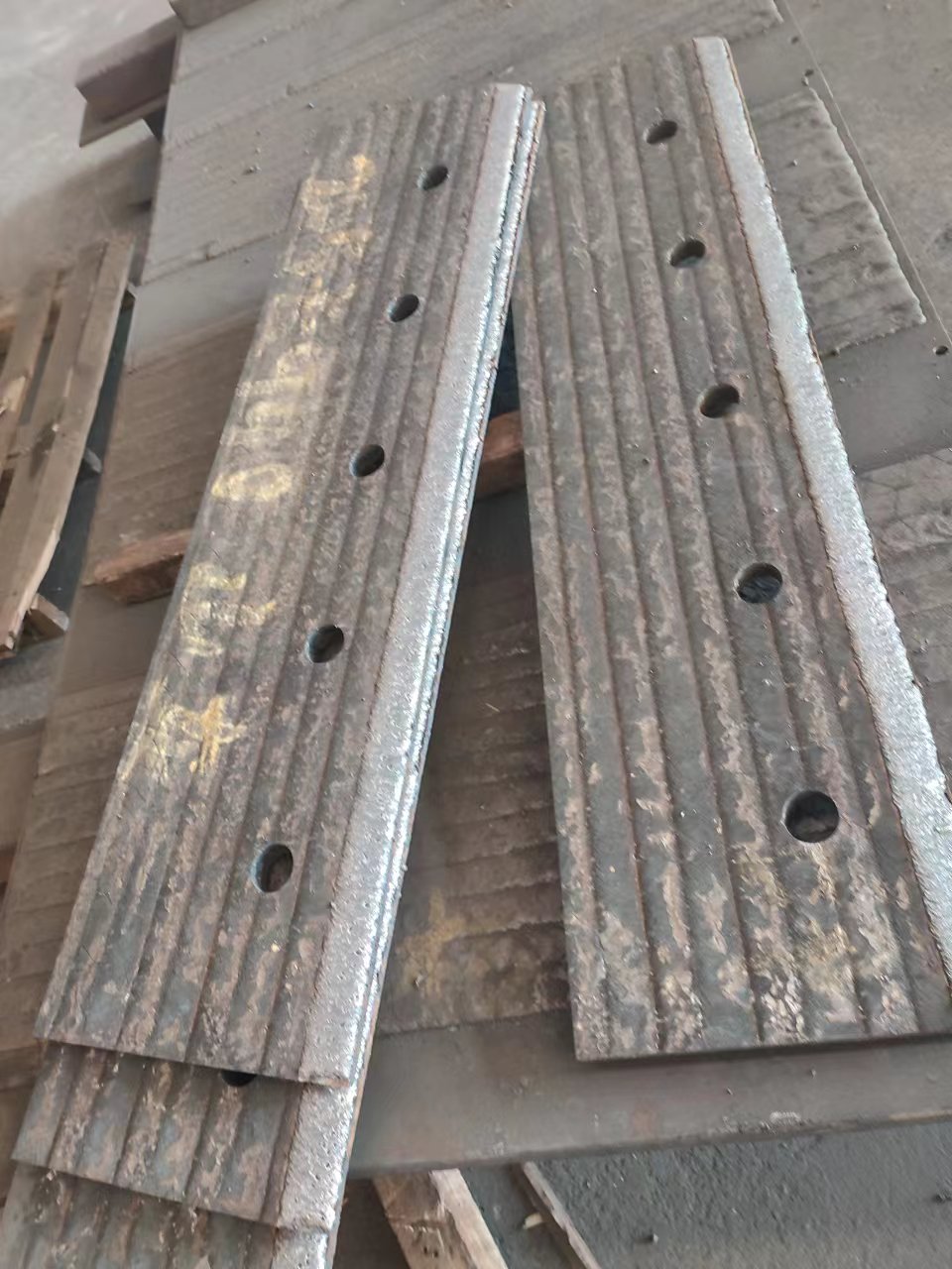 甘肃双金属复合耐磨板加工